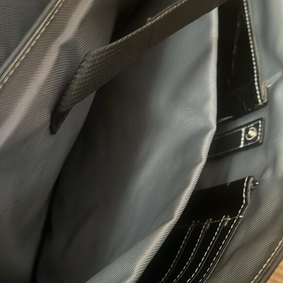 KENNETH COLE REACTION SHOULDER LEATHER BAG - Picture 4 of 10